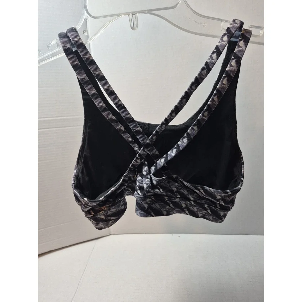Lululemon Free To Be Elevated Sports Bra‎ 6 Black White Pattern no Pads Yoga Gym